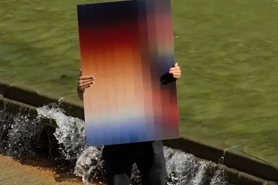Sunrise : image du shooting, du rendu ou de la vidéo de l’œuvre.